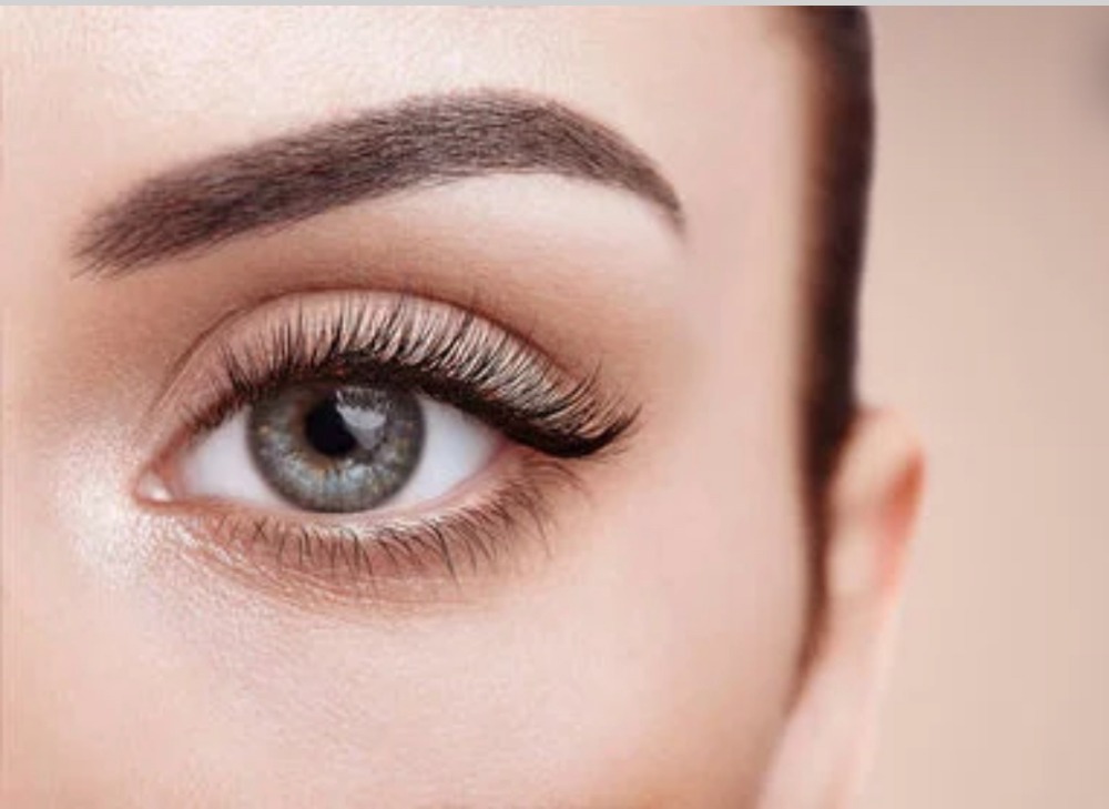 Semi Permanent Make-up